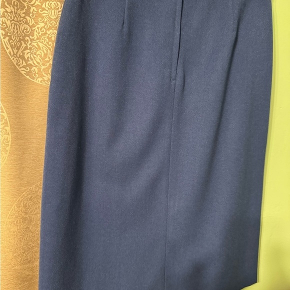 Sag Harbour Women’s Jacket and Skirt Dress Suit Size 10 - Picture 6 of 10